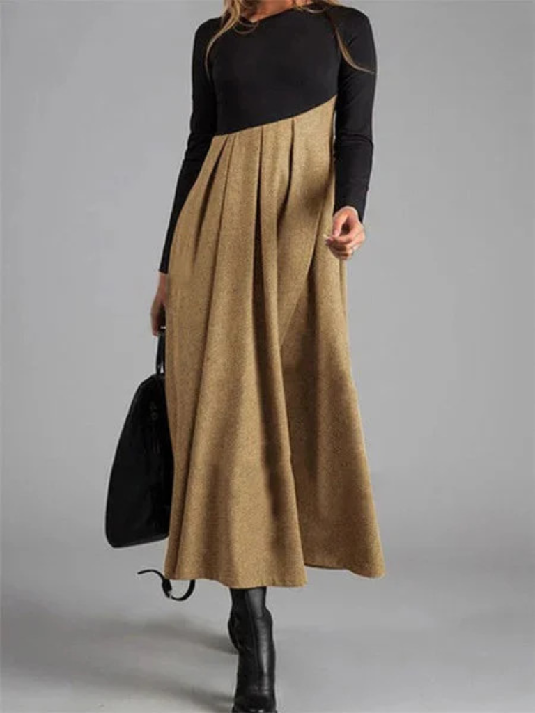 Emilia Elegance Maxi Dress