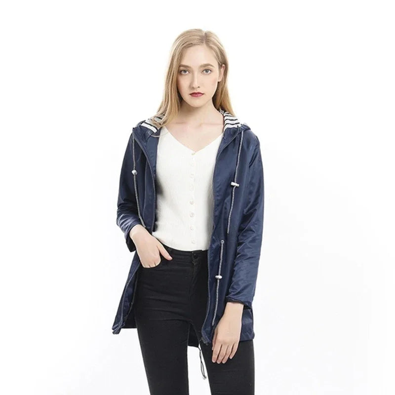 The Vetra Raincoat | City-Ready Comfort