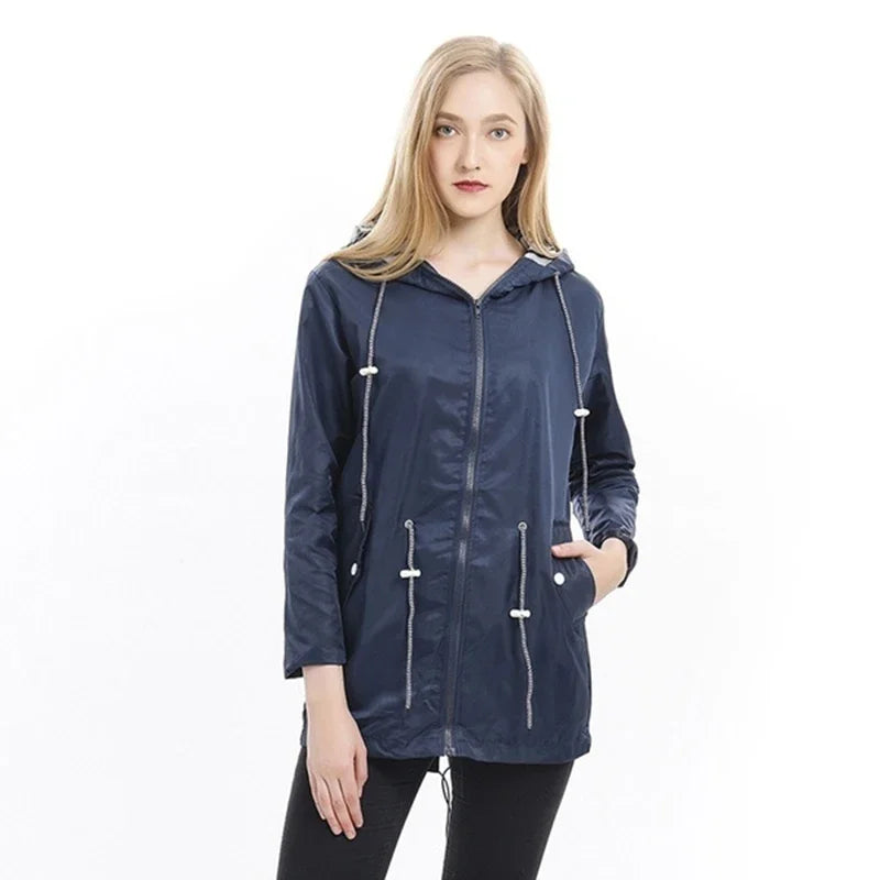 The Vetra Raincoat | City-Ready Comfort