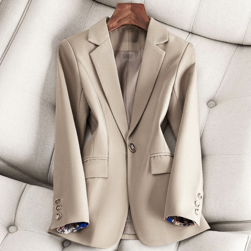 Evelyn | North™ Tailored Button-Up Blazer